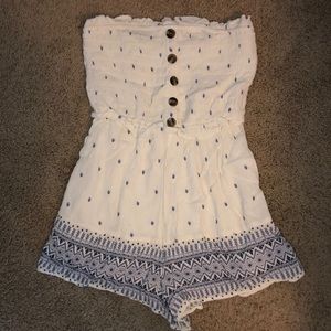 Strapless romper